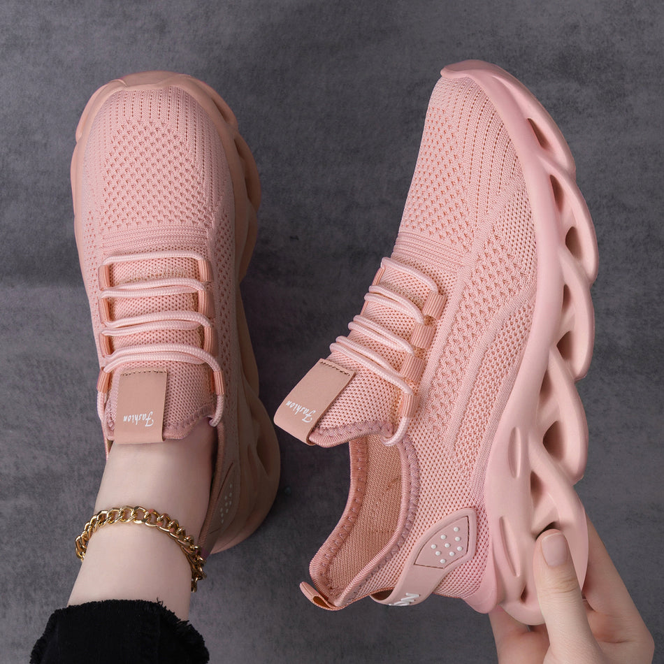 2026 Spring "Techno-Retro" Sneakers – Thick-Sole Mesh & High-Performance Comfort