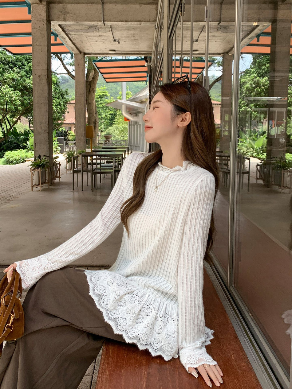 2026 Early Autumn French Mesh Top: Elegant Lace-Hem Slim-Fit Long-Sleeve Base Layer 🍂✨