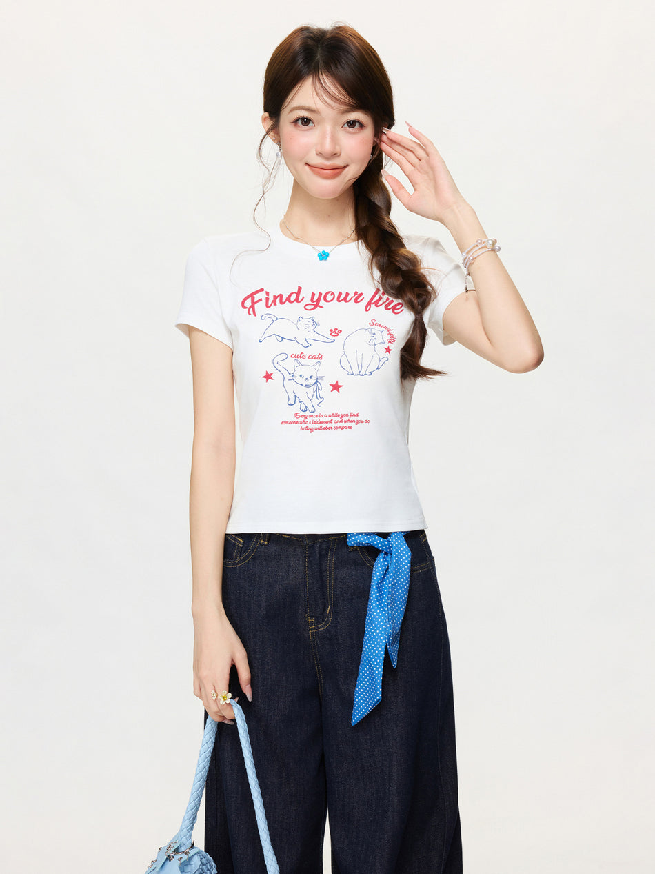 2026 Summer "Kawaii" White T-Shirt: Korean Style Cat Print Off-Shoulder Slim-Fit Age-Reducing Top