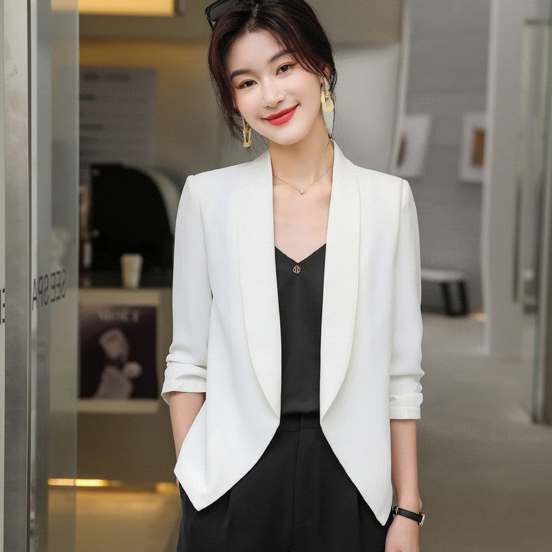 Elegant White Tailored Blazer with Minimalist Design