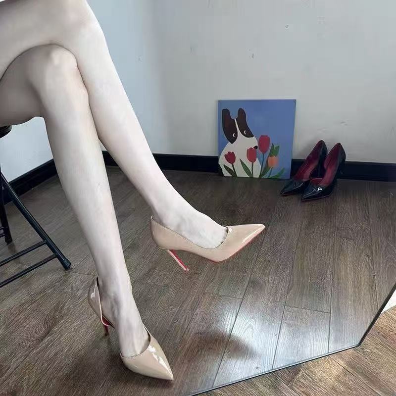 Women's Black Patent Side Cut Stiletto Pumps
