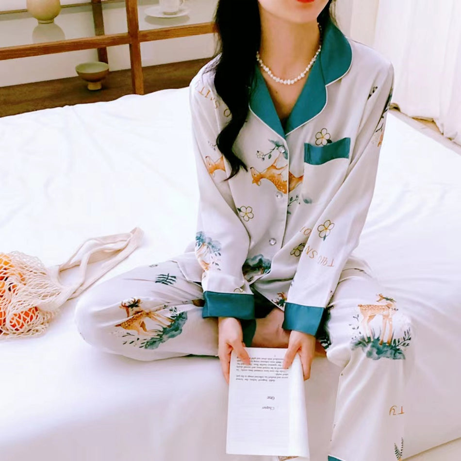 Women's Deer Print Ice Silk Pajama Set Long Sleeve Loungewear