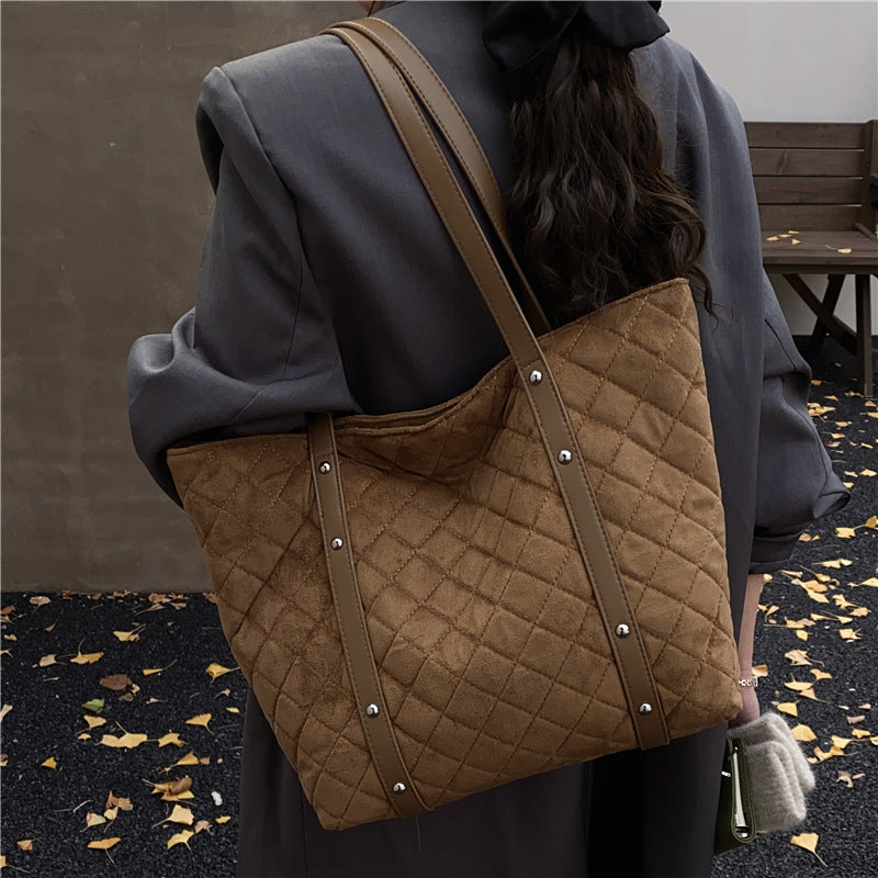 Black Diamond Pattern Large Capacity Commuter Tote