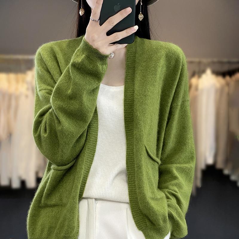 Women's V-Neck Knitted Cardigan with Pockets