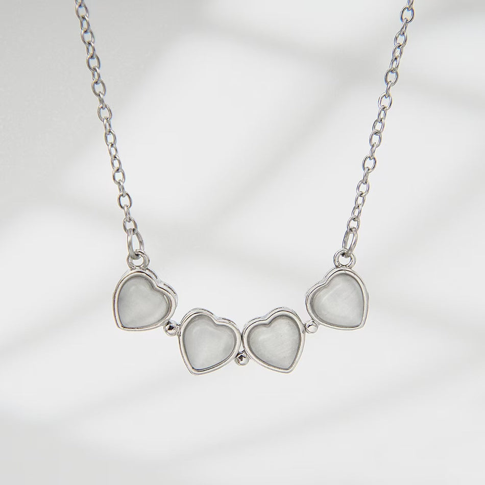 Colorful Four-Leaf Clover Magnetic Heart Pendant Necklace