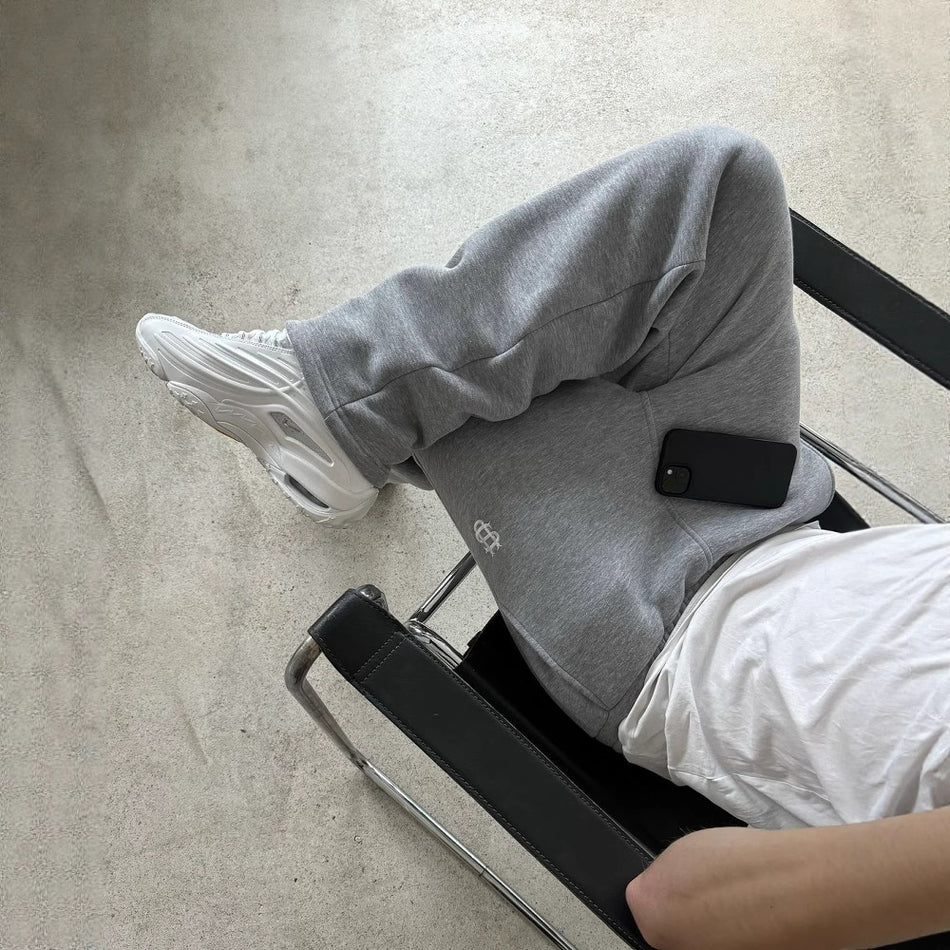 Embroidered Streetwear Sweatpants with Elastic Waist