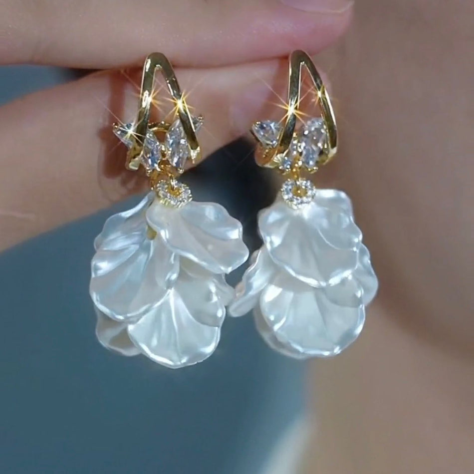 Diamond Shell Flower Earrings with 925 Silver Pin Design