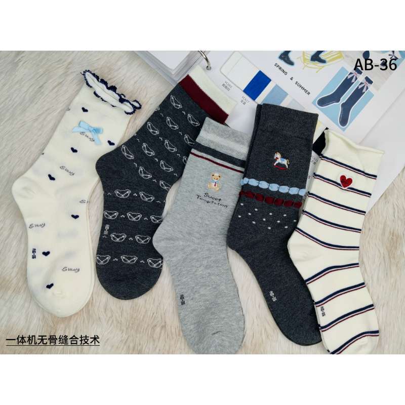 Women’s Lightweight Breathable Cotton Mid-Calf Socks- Pack of 5