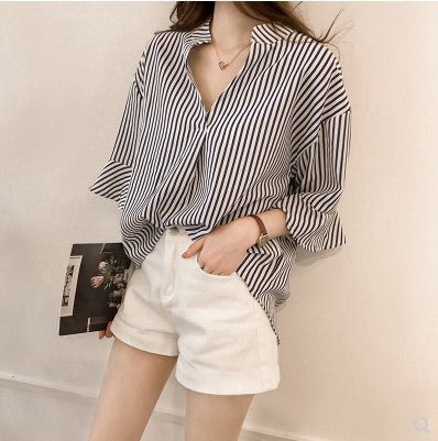 Women's Striped V-Neck Shirt, Loose Three-Quarter Sleeve Top
