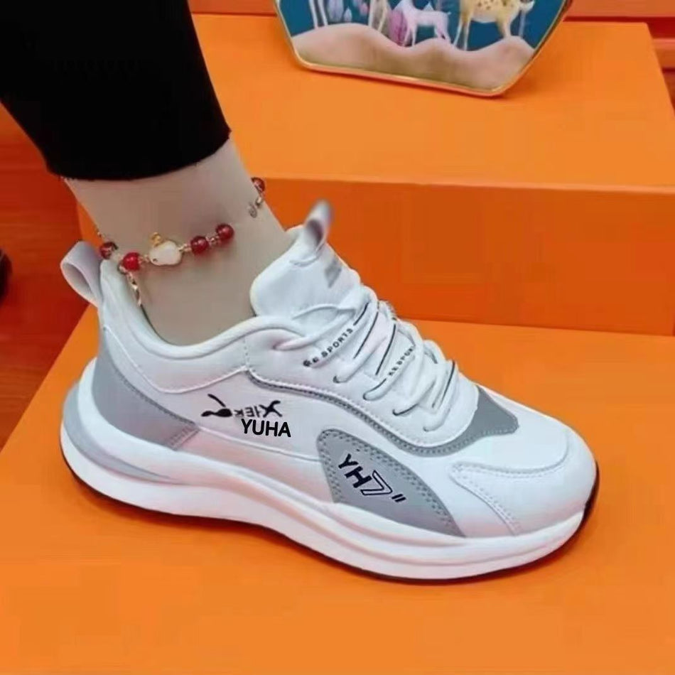 Unisex Lightweight Leather Soft Sole Sports Shoes