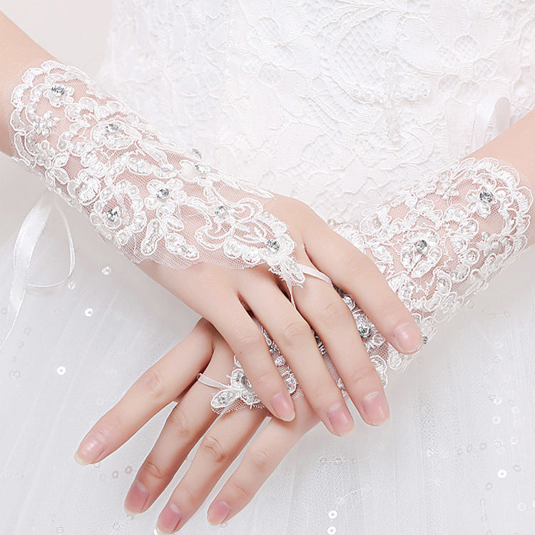 Women's White Lace Fingerless Bridal Wedding Gloves