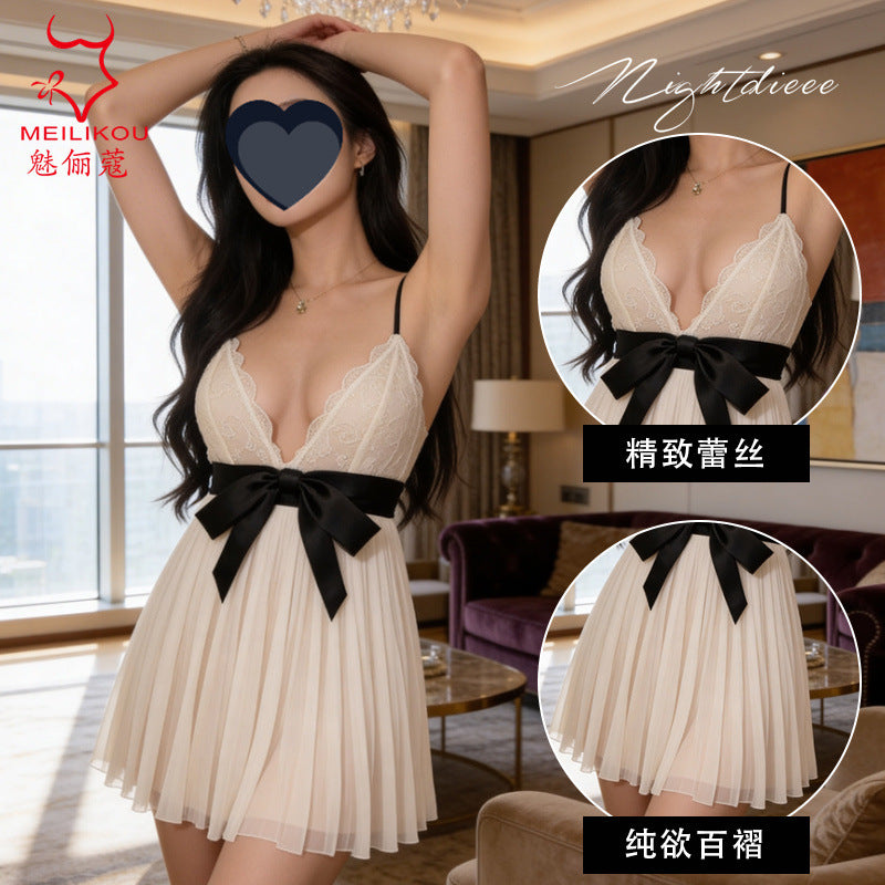 Women's Ultra-Thin Lace V-Neck Camisole Nightdress