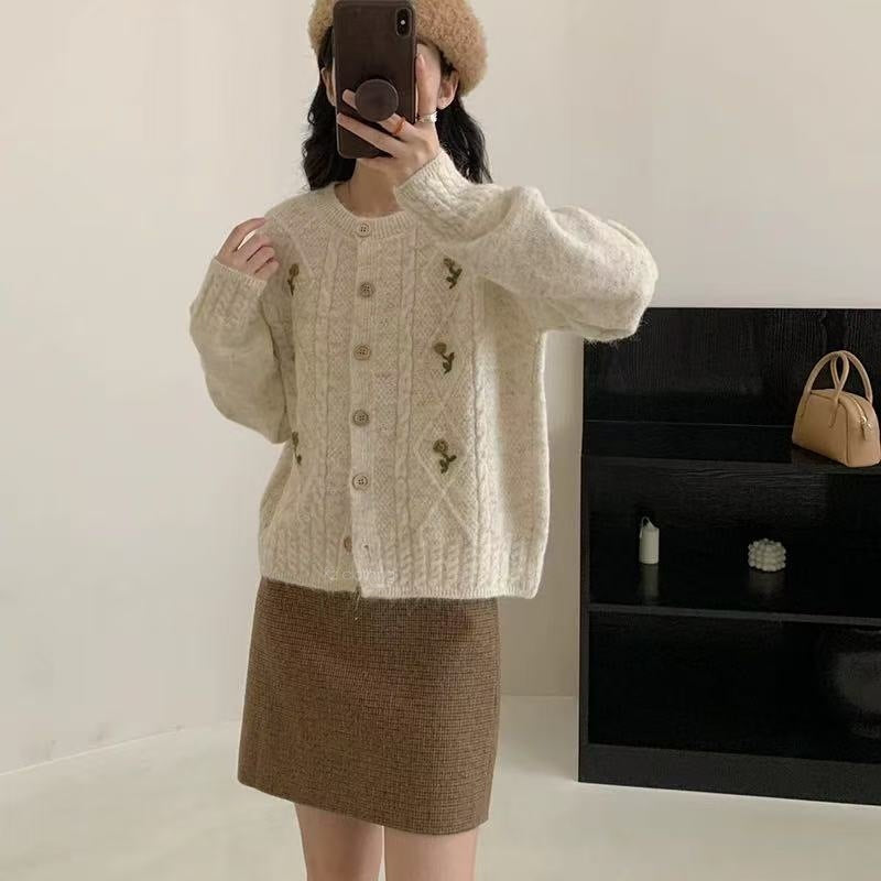 Women’s Embroidered Alpaca Knit Cardigan Sweater