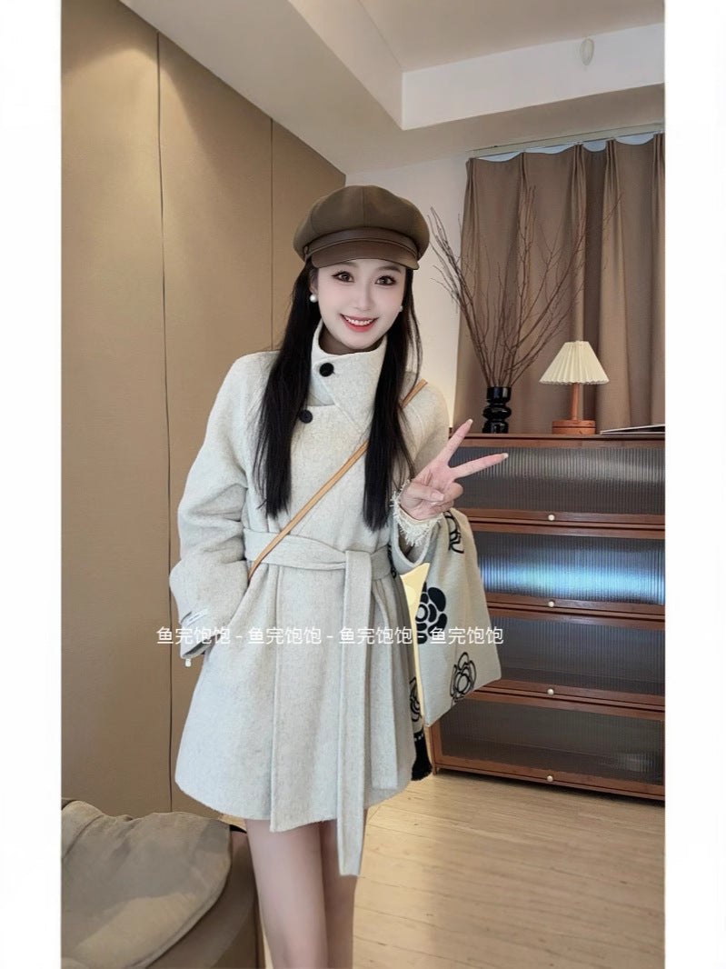 Women's Wool Cashmere Coat with Lapel Collar and One-Button Front