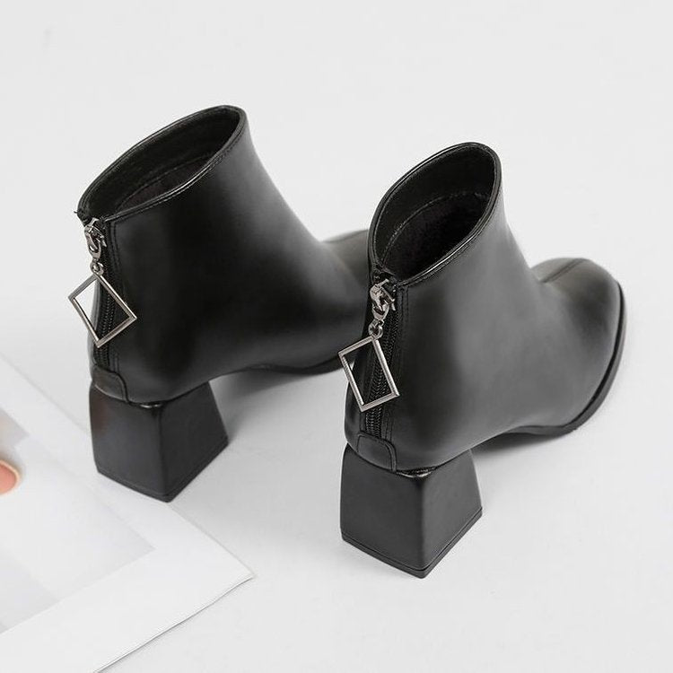 Women's Pointed Toe Ankle Boots with 3–5CM Chunky Heel