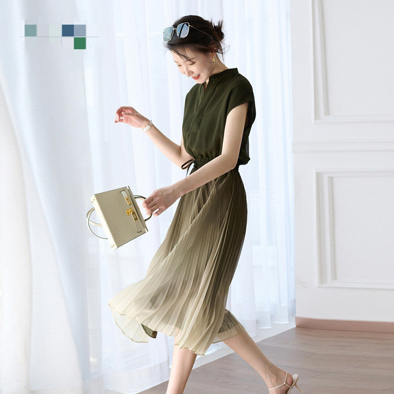Elegant Gradient Pleated Dress – Spring/Summer Style