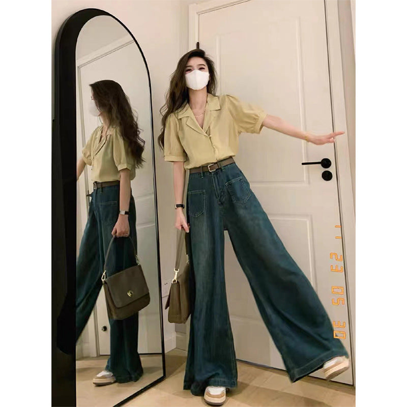 Plus-Size High-Waist Flared Jeans