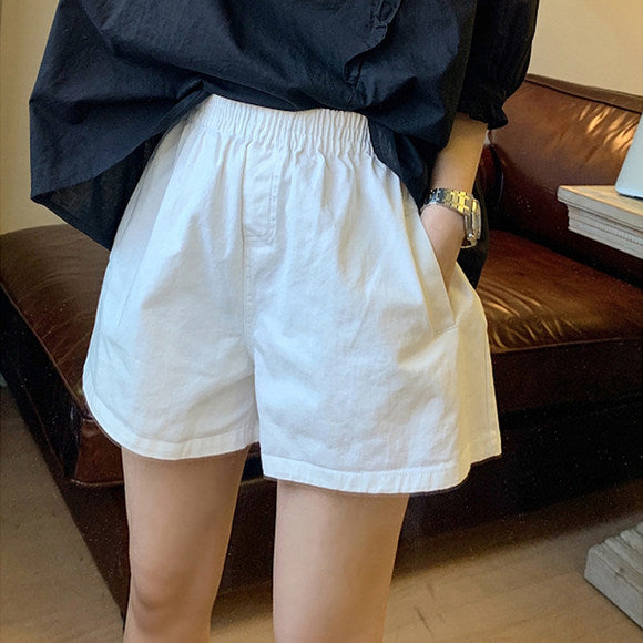 Women’s White High-Waist Shorts – Slimming & Versatile