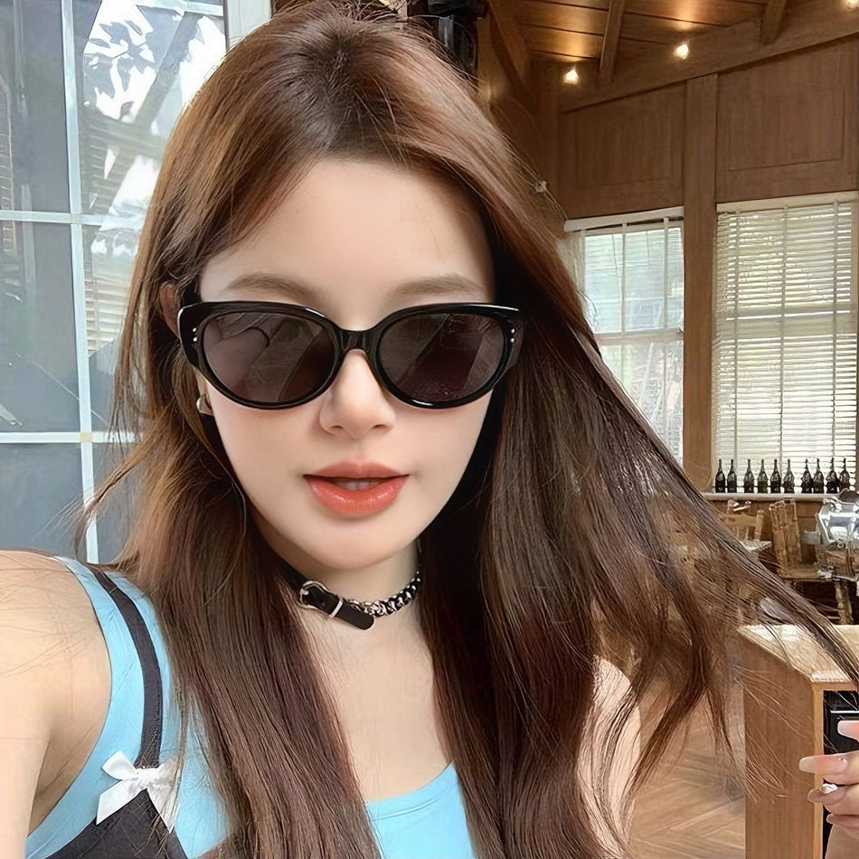 Retro Cat-Eye Sunglasses