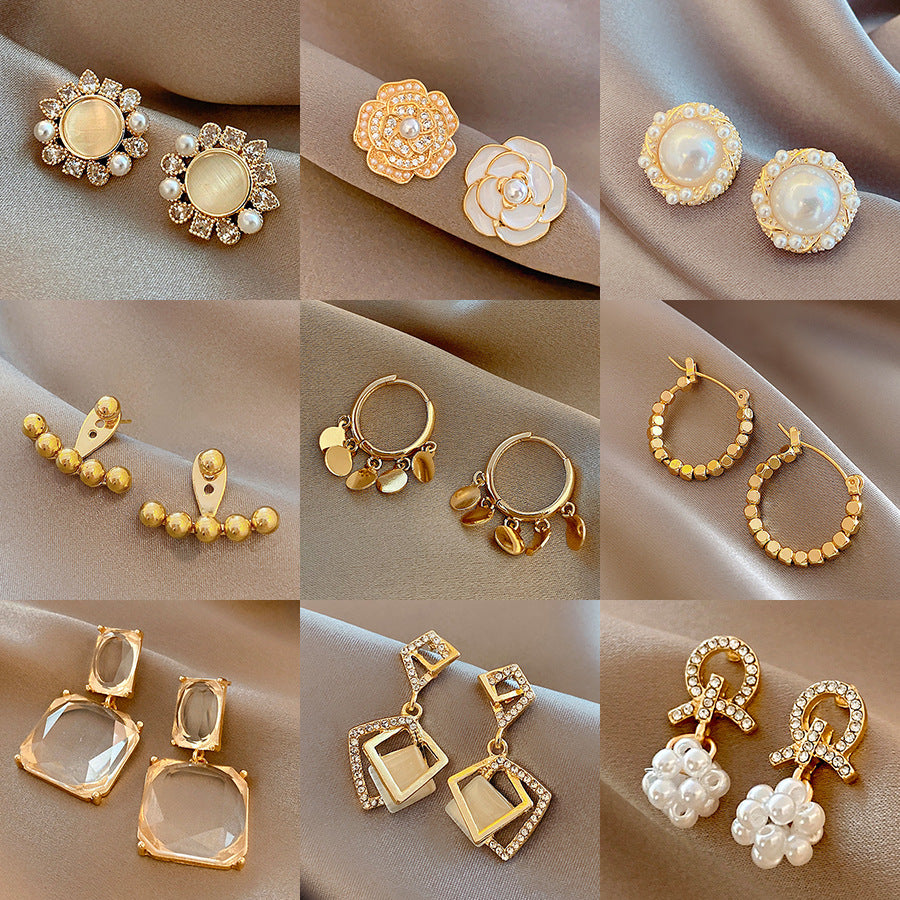 French Pearl Earrings – Retro Minimal Romance