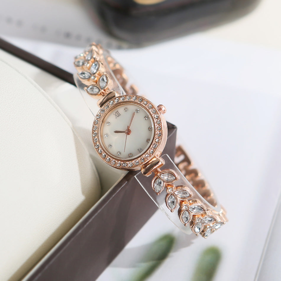 Mermaid Luxury Women’s Watch – Elegant Bracelet