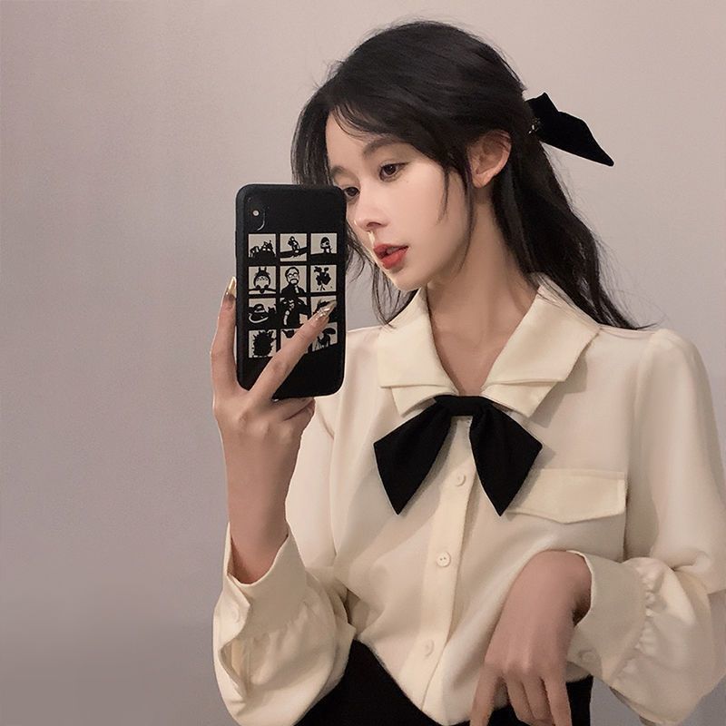 Women’s Bow Shirt