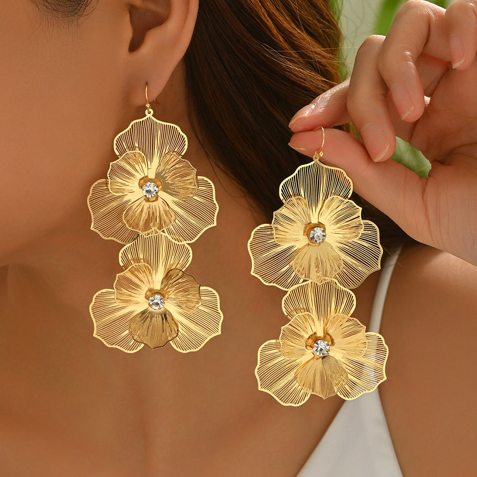 Hollow Flower Tassel Earrings