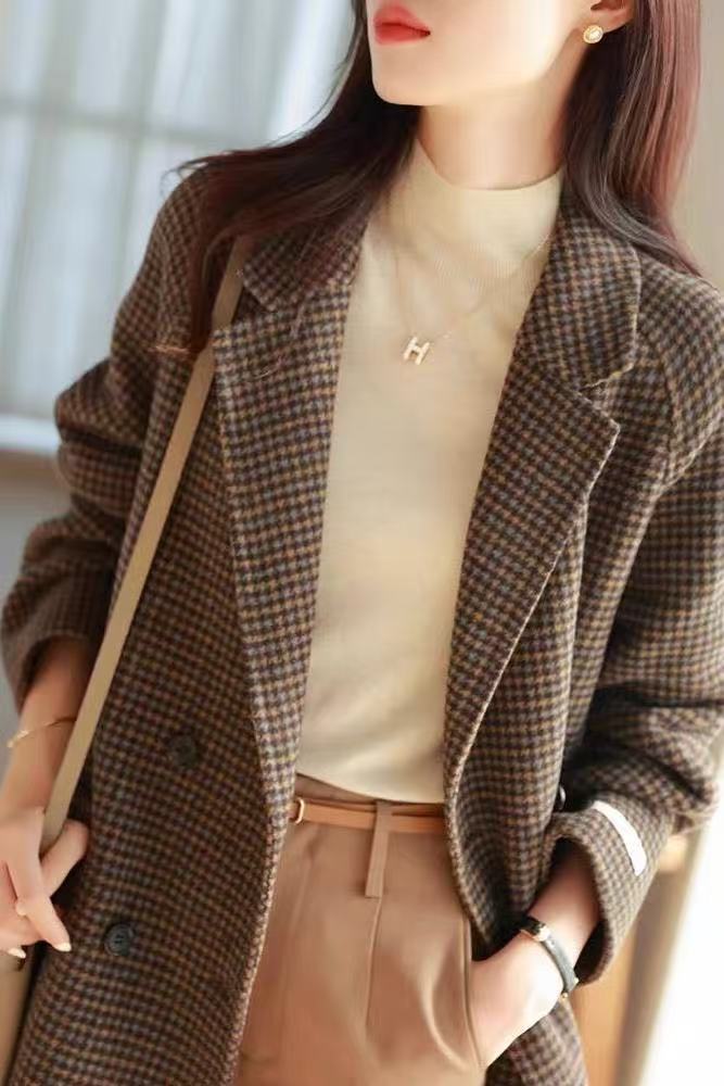 Women’s Handmade Plaid Woolen Coat Small Size 2025