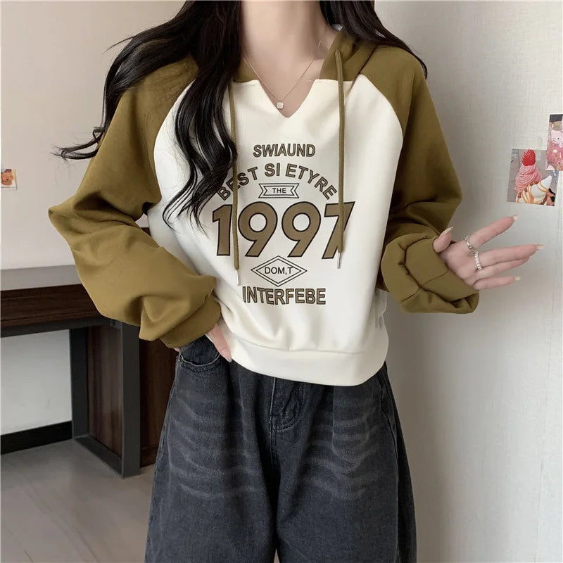 Short Raglan Sleeve Sweater – Hooded Loose Top