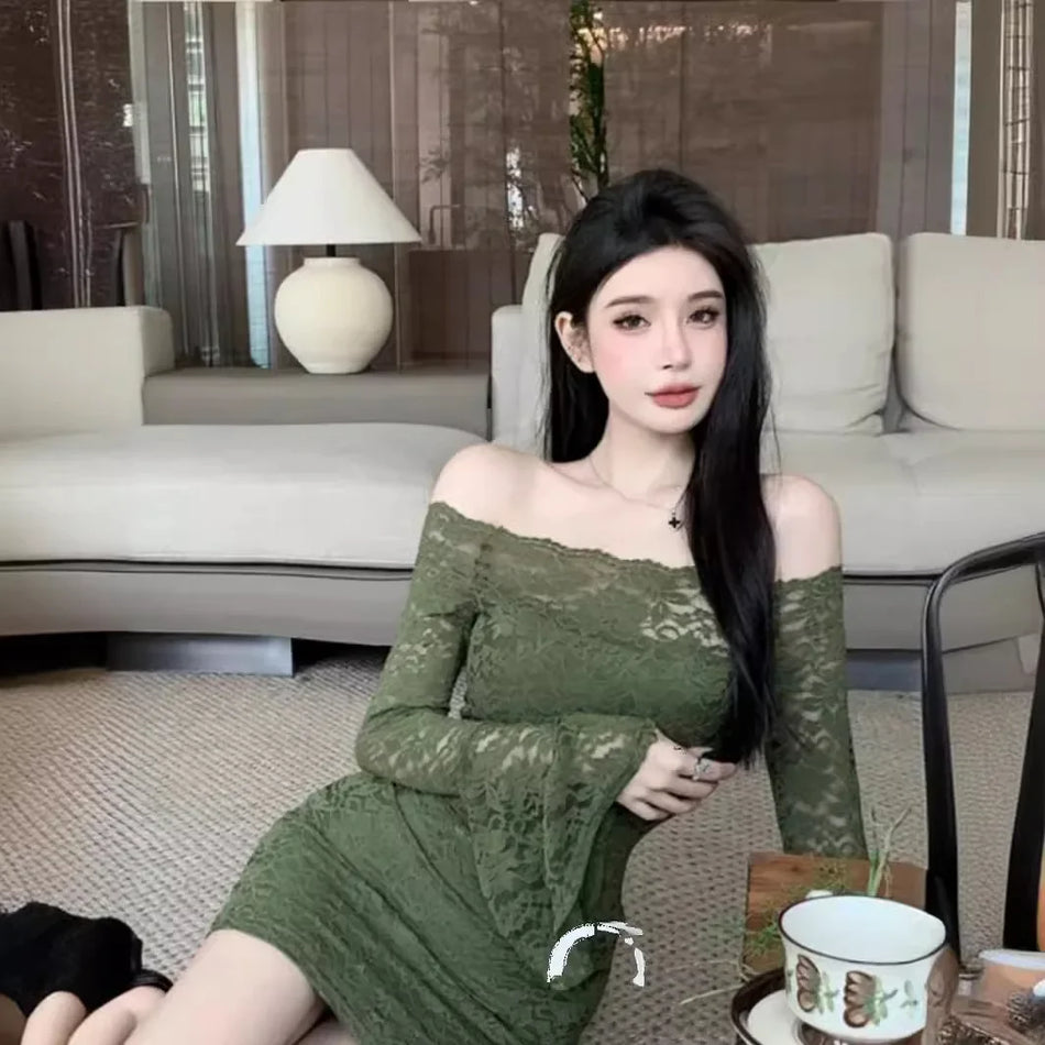Elegant Off-Shoulder Lace Dress