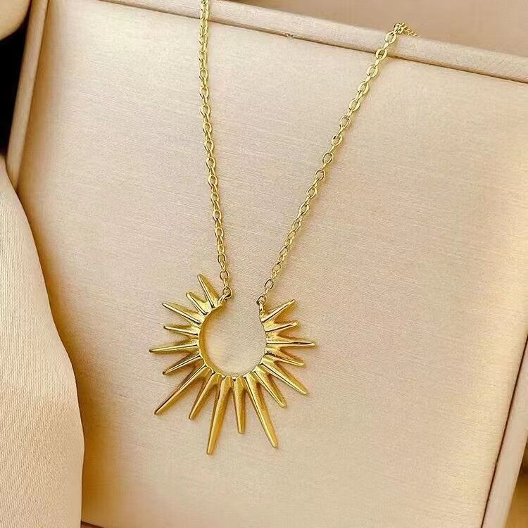 Titanium Steel Sun Pendant Necklace Women’s Clavicle Chain