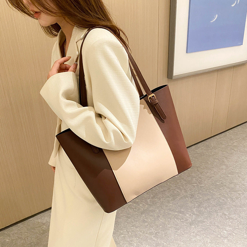 2023 PU Retro Large Capacity Underarm Commuter Tote Bag