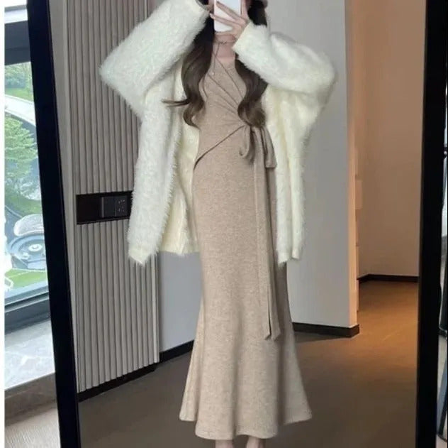 Women’s 2025 High-End Knitted Two-Piece Sweater Set