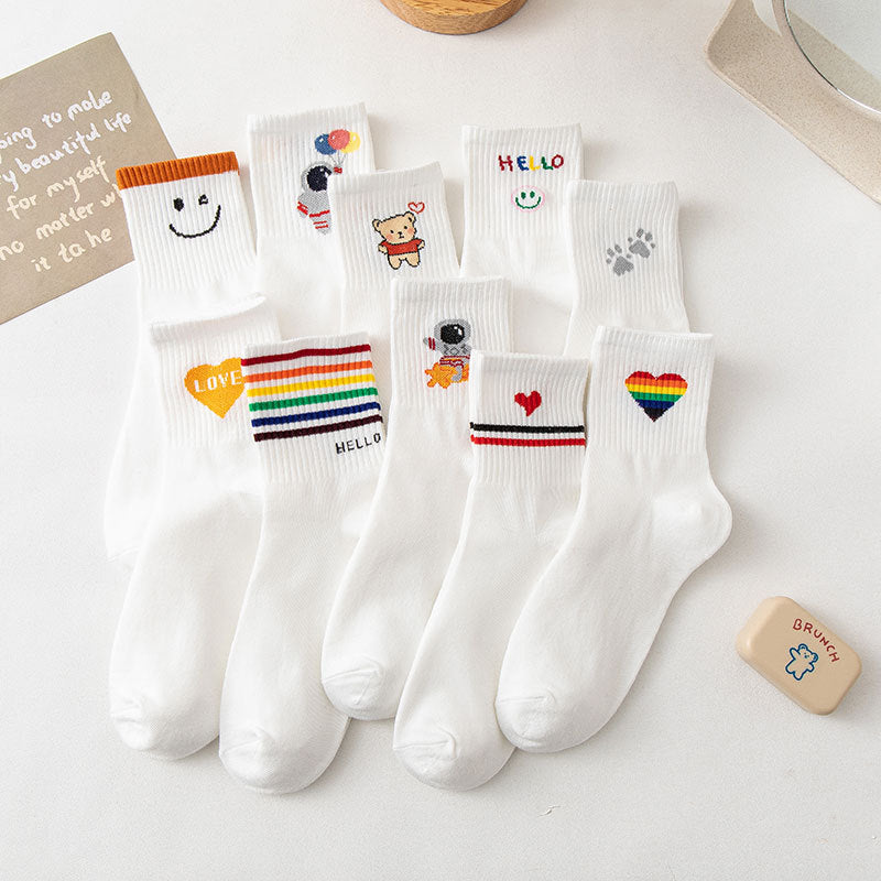Rainbow Bear Cartoon Socks – Mid Barrel Winter Fun