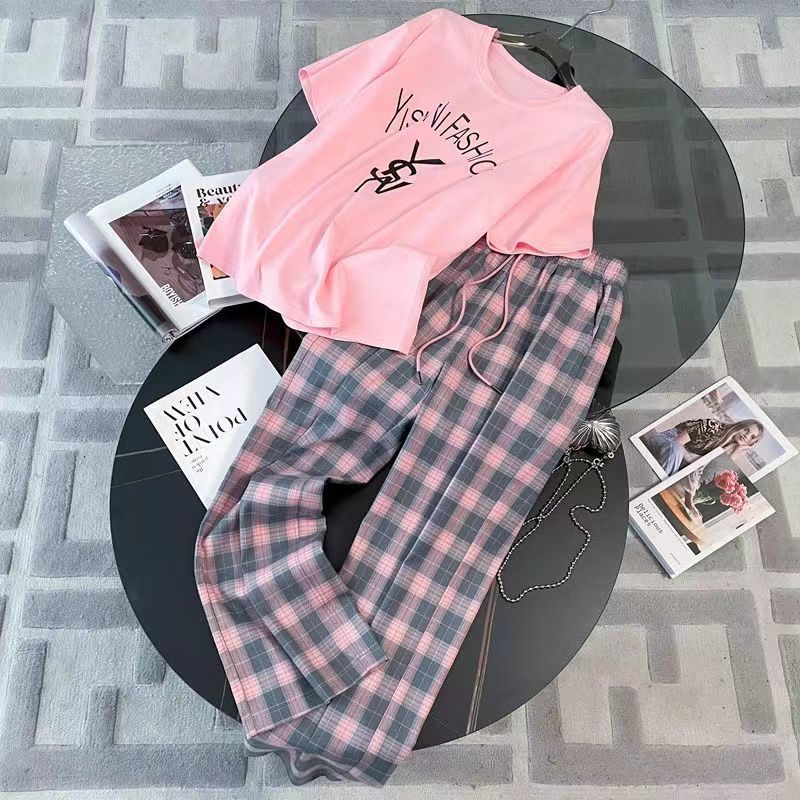 Sports Sets for Women 2025 | Lively & Trendy