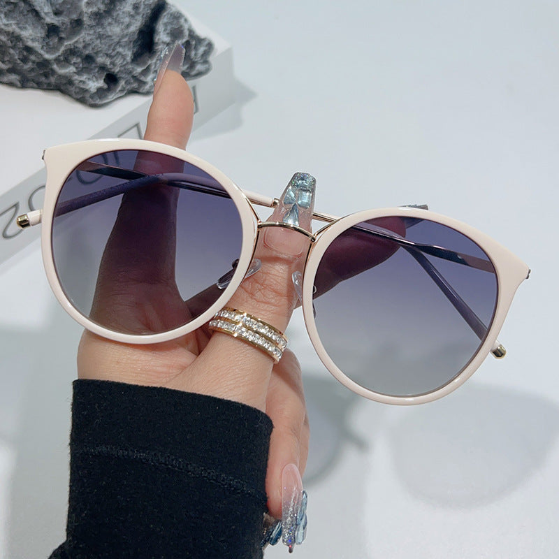 Trendy Cat-Eye Sunglasses