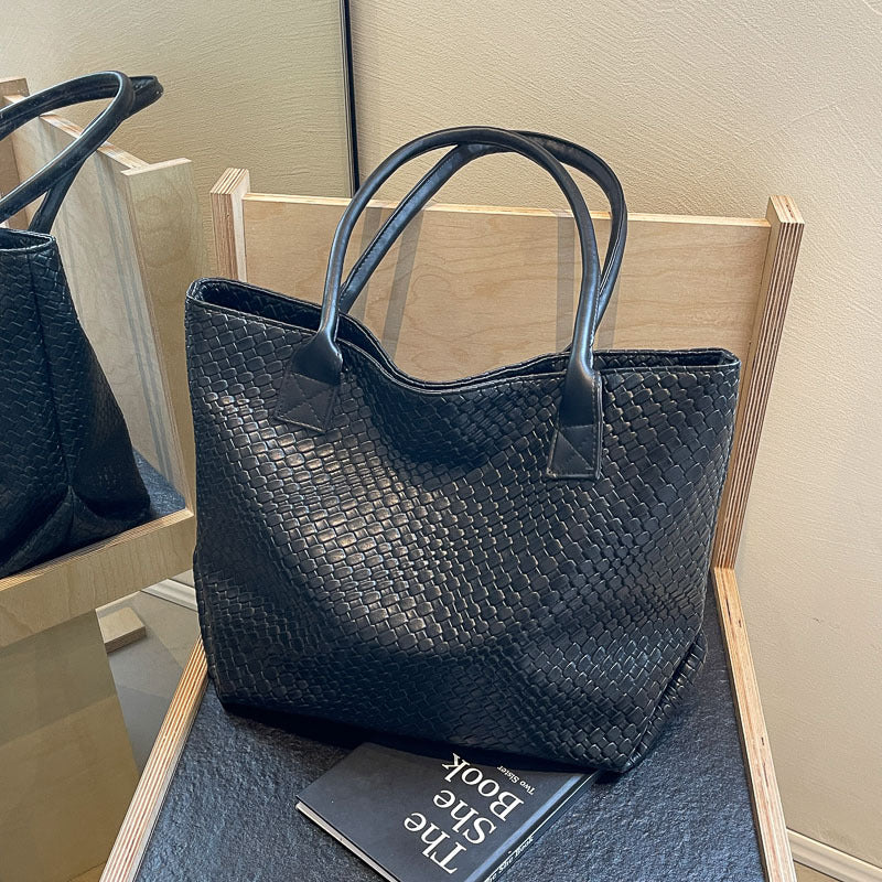 Woven Texture Tote – Stylish Commuter Handbag