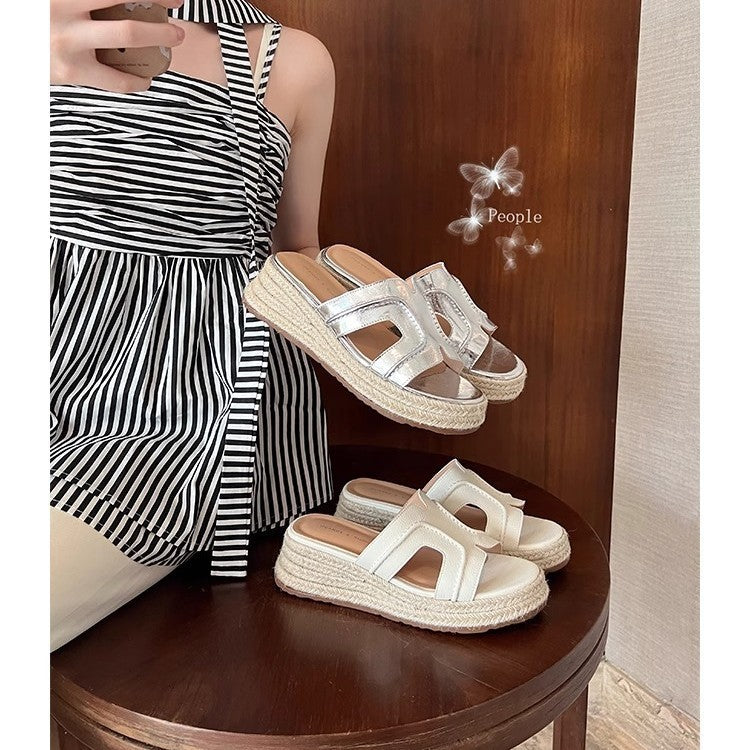Straw Wedge Slippers – Cute Summer Essentials