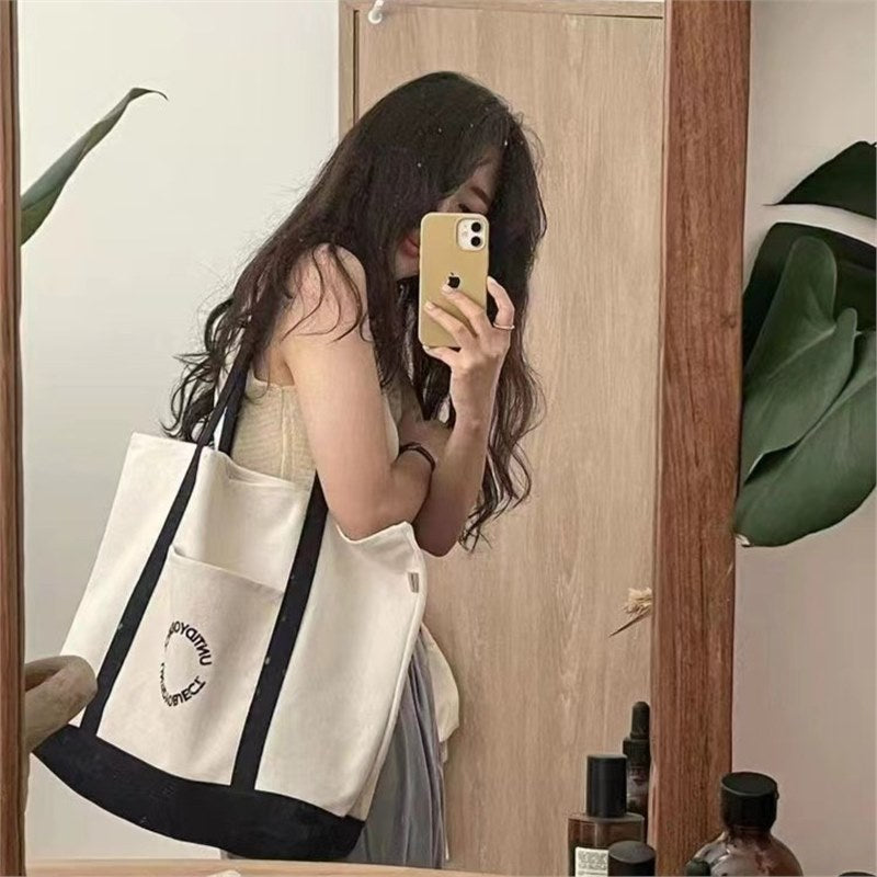 2023 Trendy Canvas Tote Bag – Large Capacity with Zipper for Students & Commuters