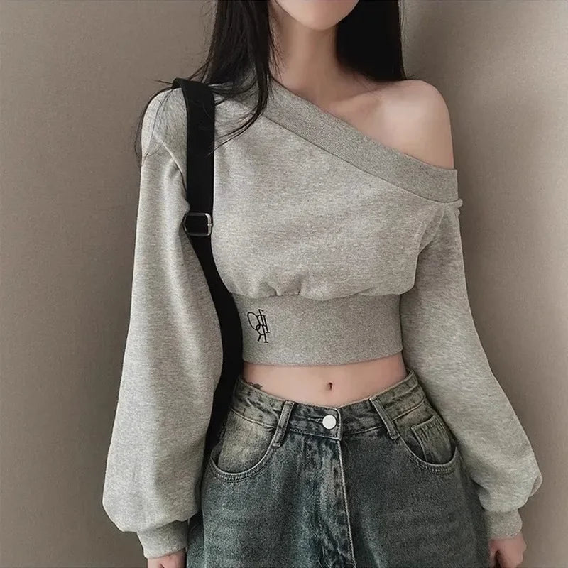 Spice Girl Oblique Collar Sweater – Cropped Embroidered Top