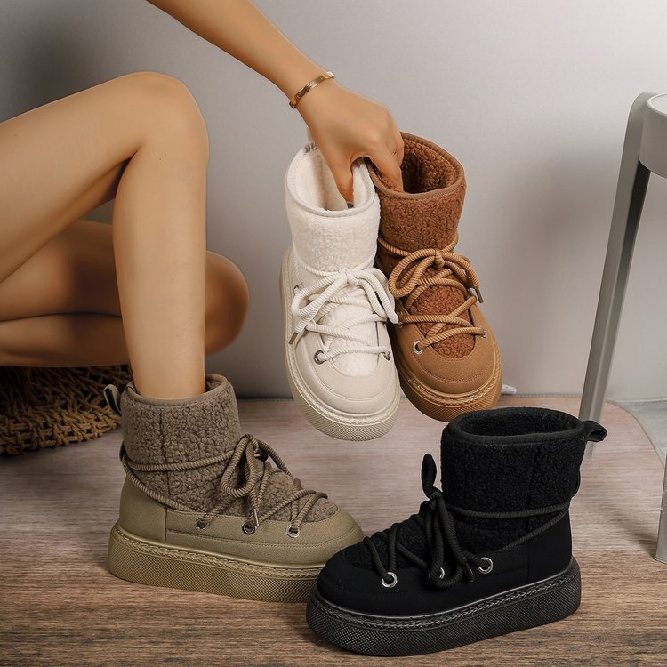 Plus-Size Cross-Strap Snow Boots